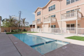 Star Beachside Marlin Cottages 7 by Padre Island Rentals